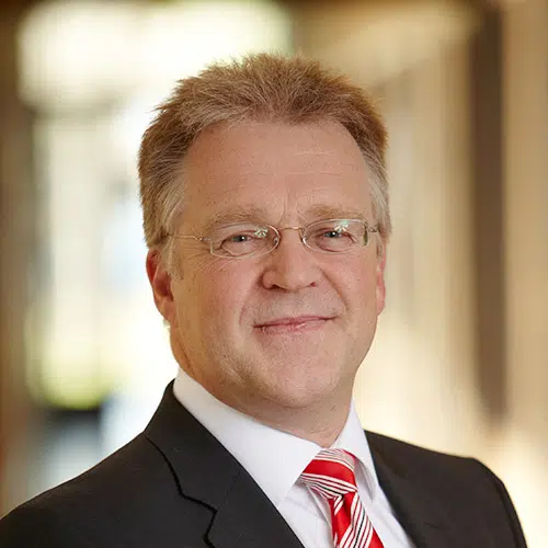 Prof. Dr. Christian Ewering